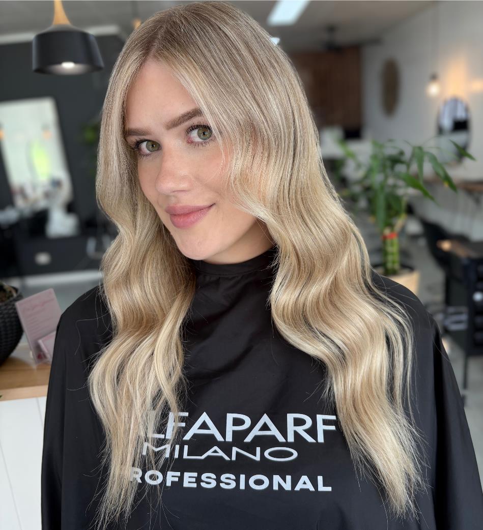 Salon Twenty