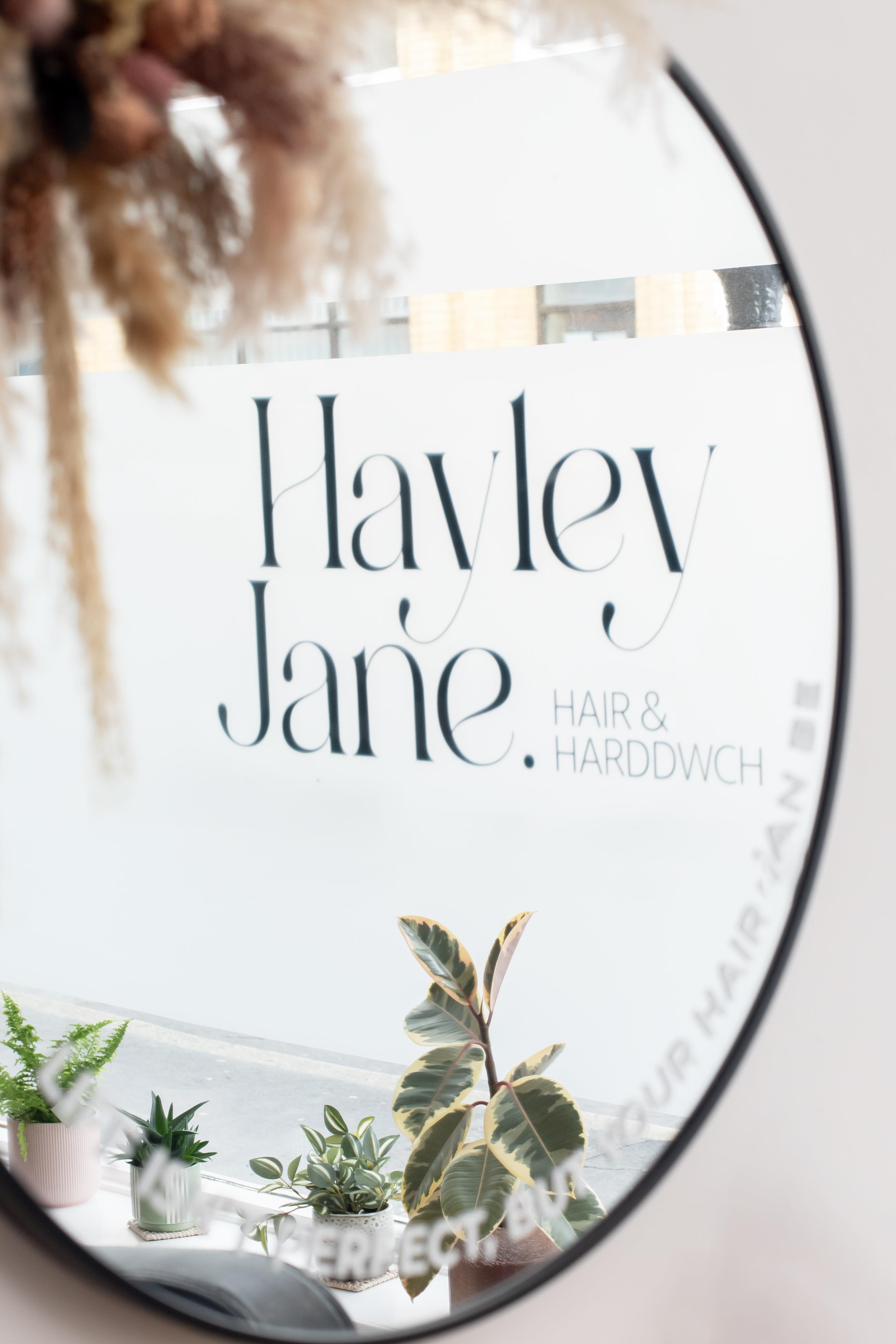 Hayley Jane Hair & Harddwch