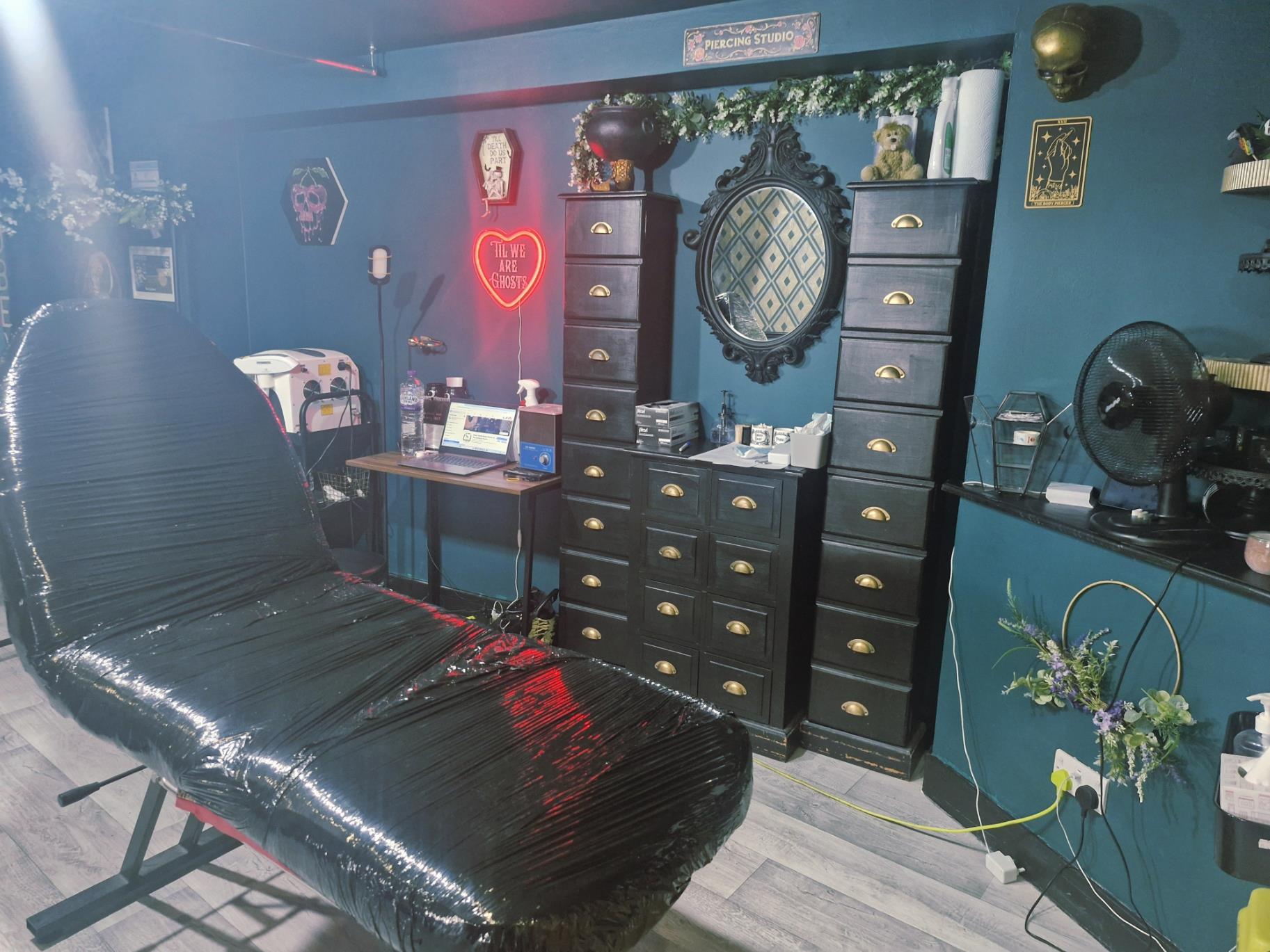 Steph Smith Body Piercer at The Alchemy Room