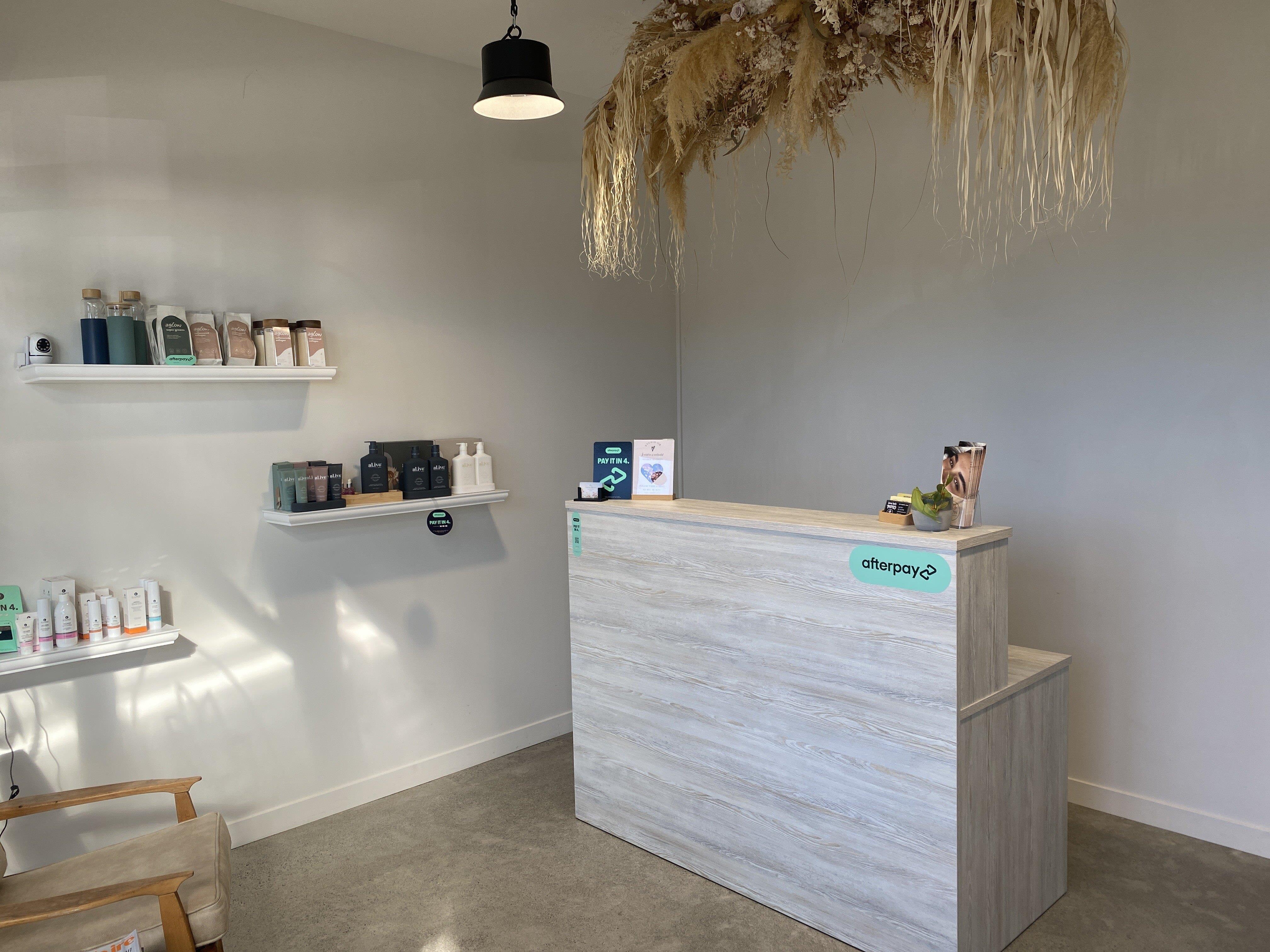 Glow beauty therapy