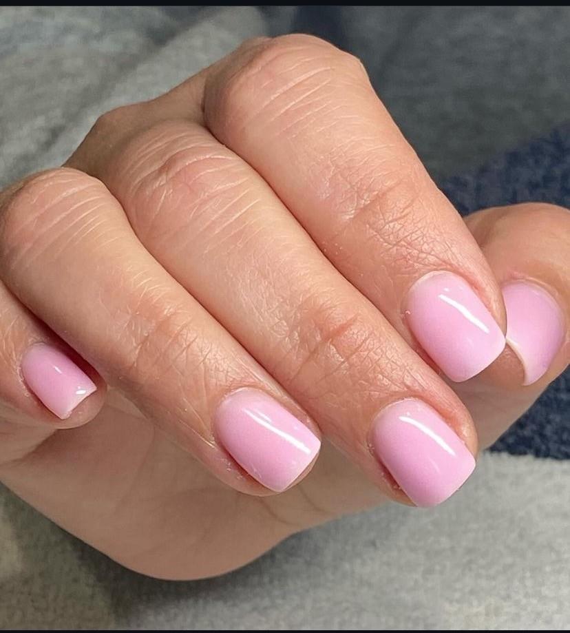 Elegant Nails by Kirsty