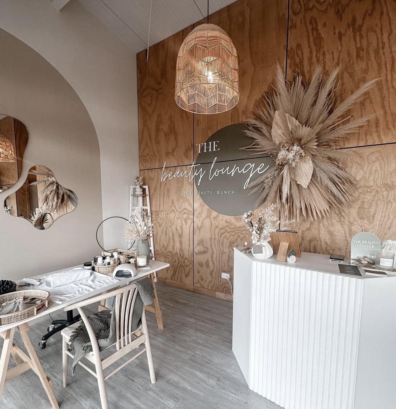 The Beauty Lounge 