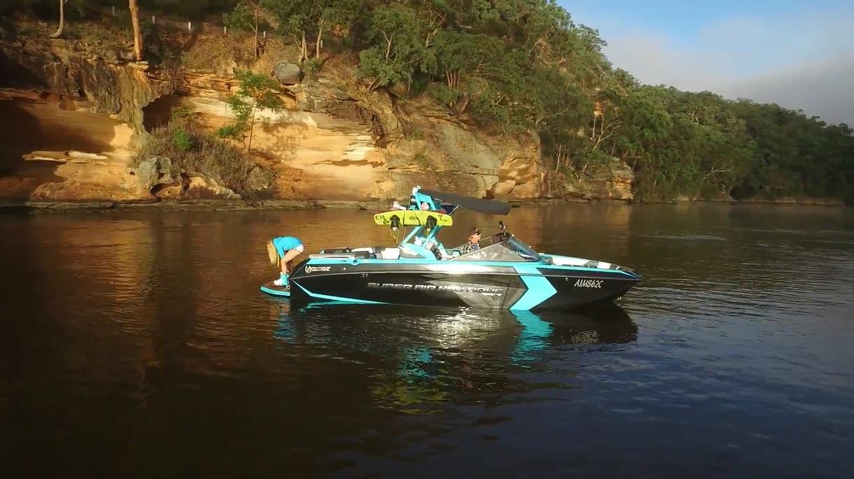 Black Diamond Wakeboarding School