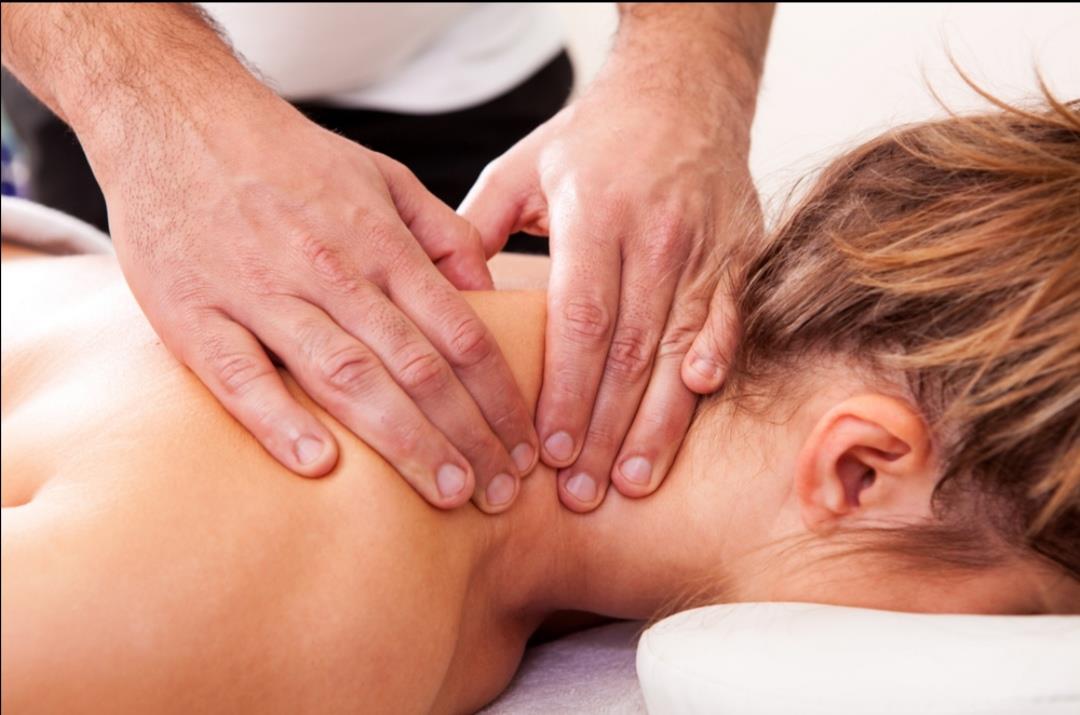 Massage Therapy BackOnTrack     