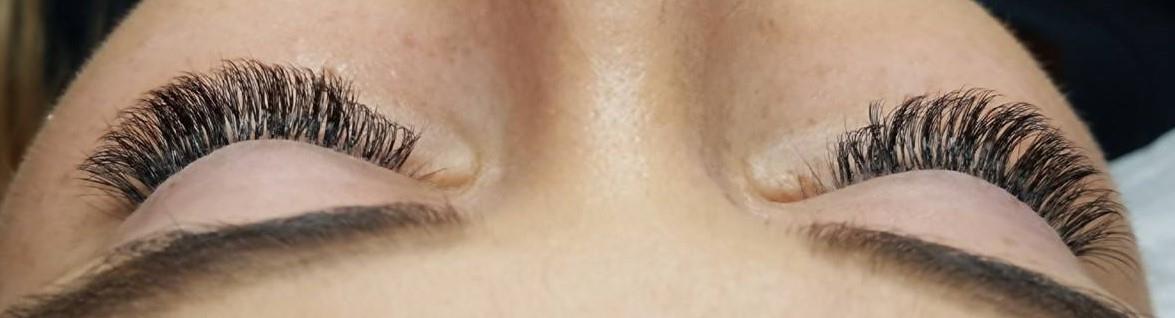 Ronnie's Beauty & Lash Studio