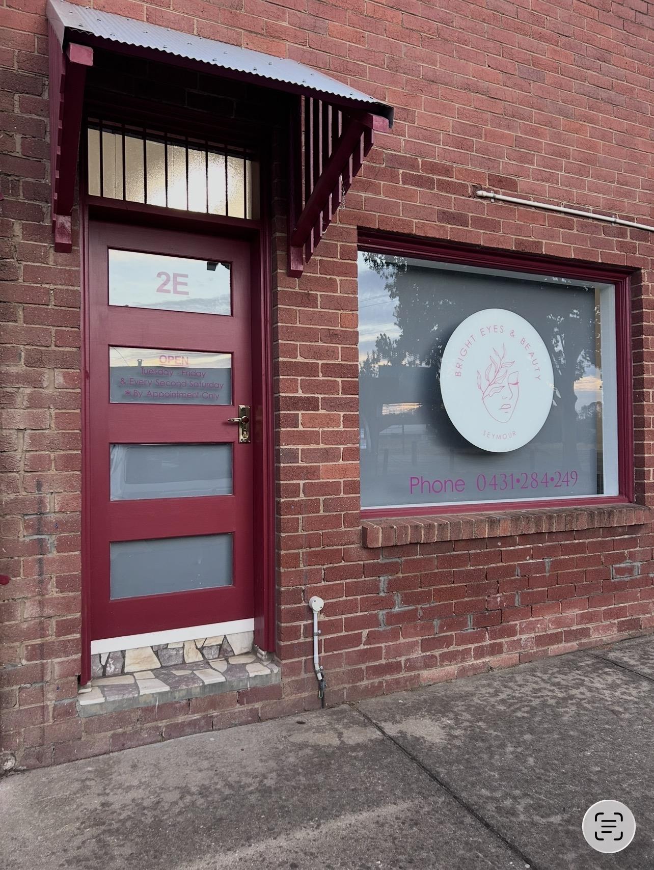 Bright Eyes & Beauty Seymour