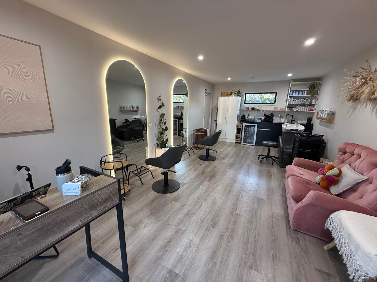 Petite Wolf Hair Studio