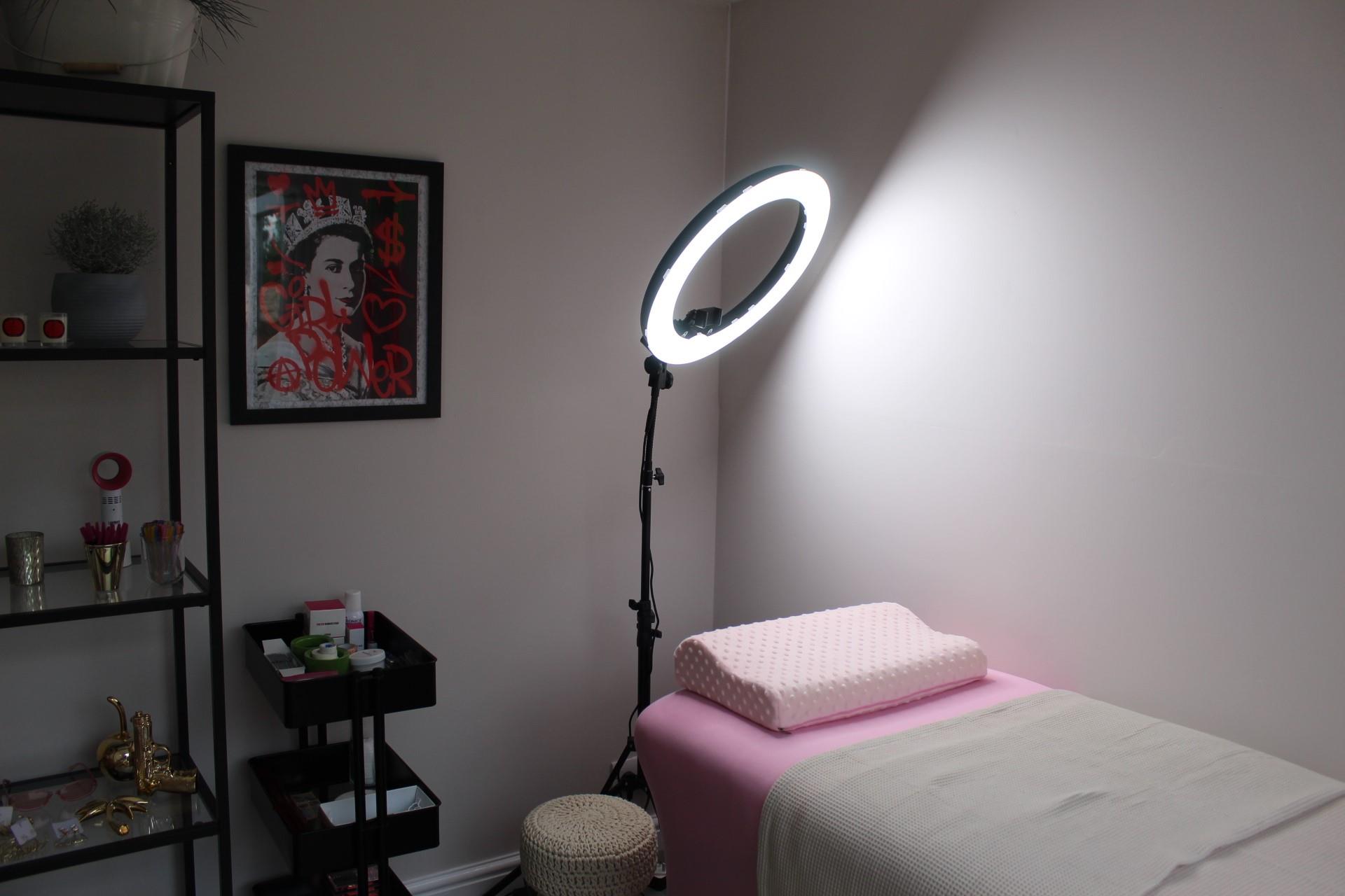 Elevate Your Lash Game: Rent a Lash Room with HotPatch : HotPatch
