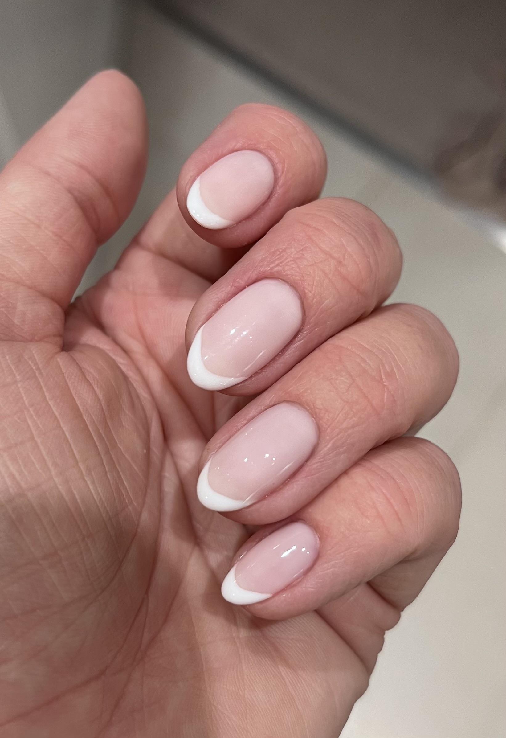 Laura Messina Nails
