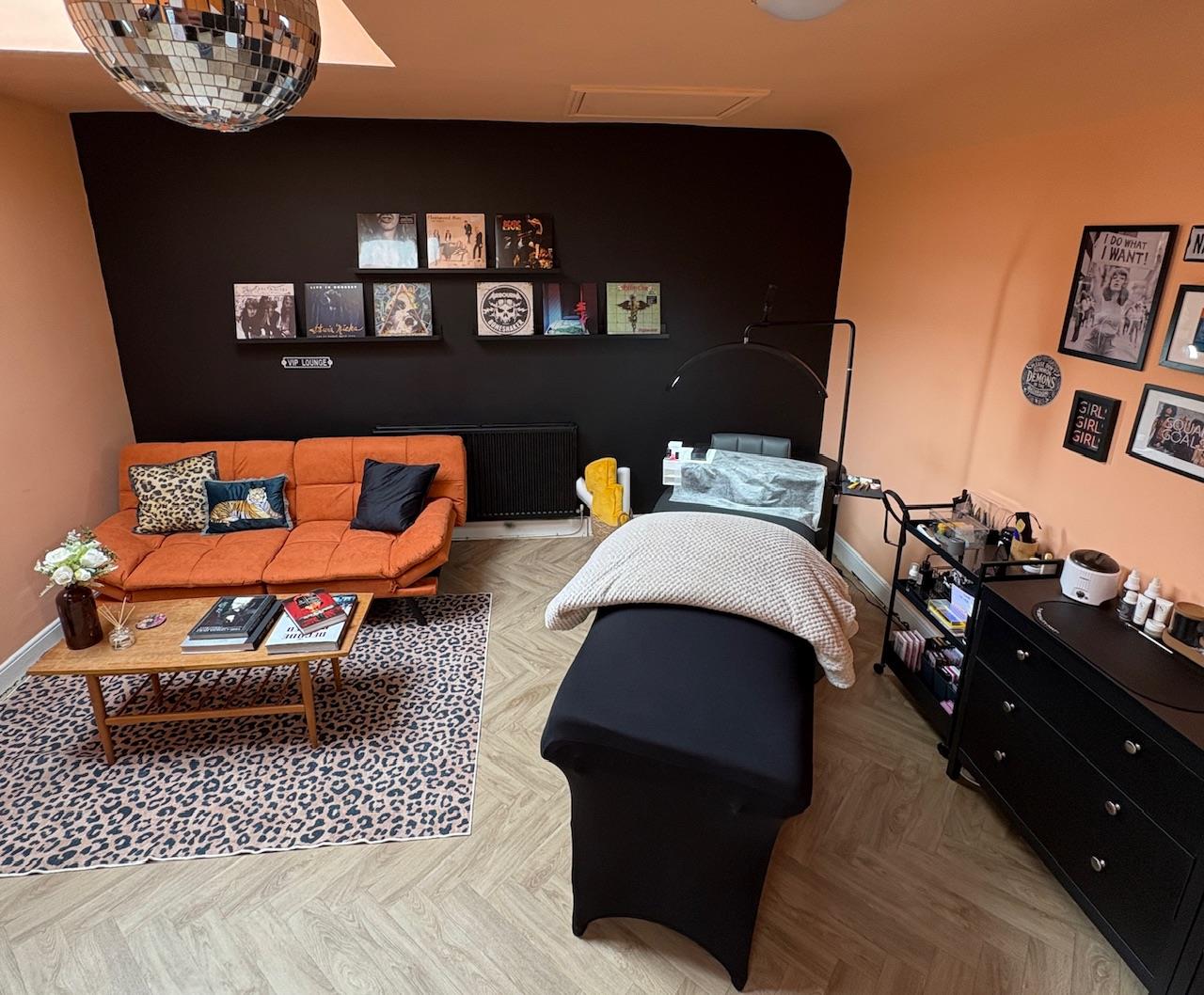 Blackout & Belladonna