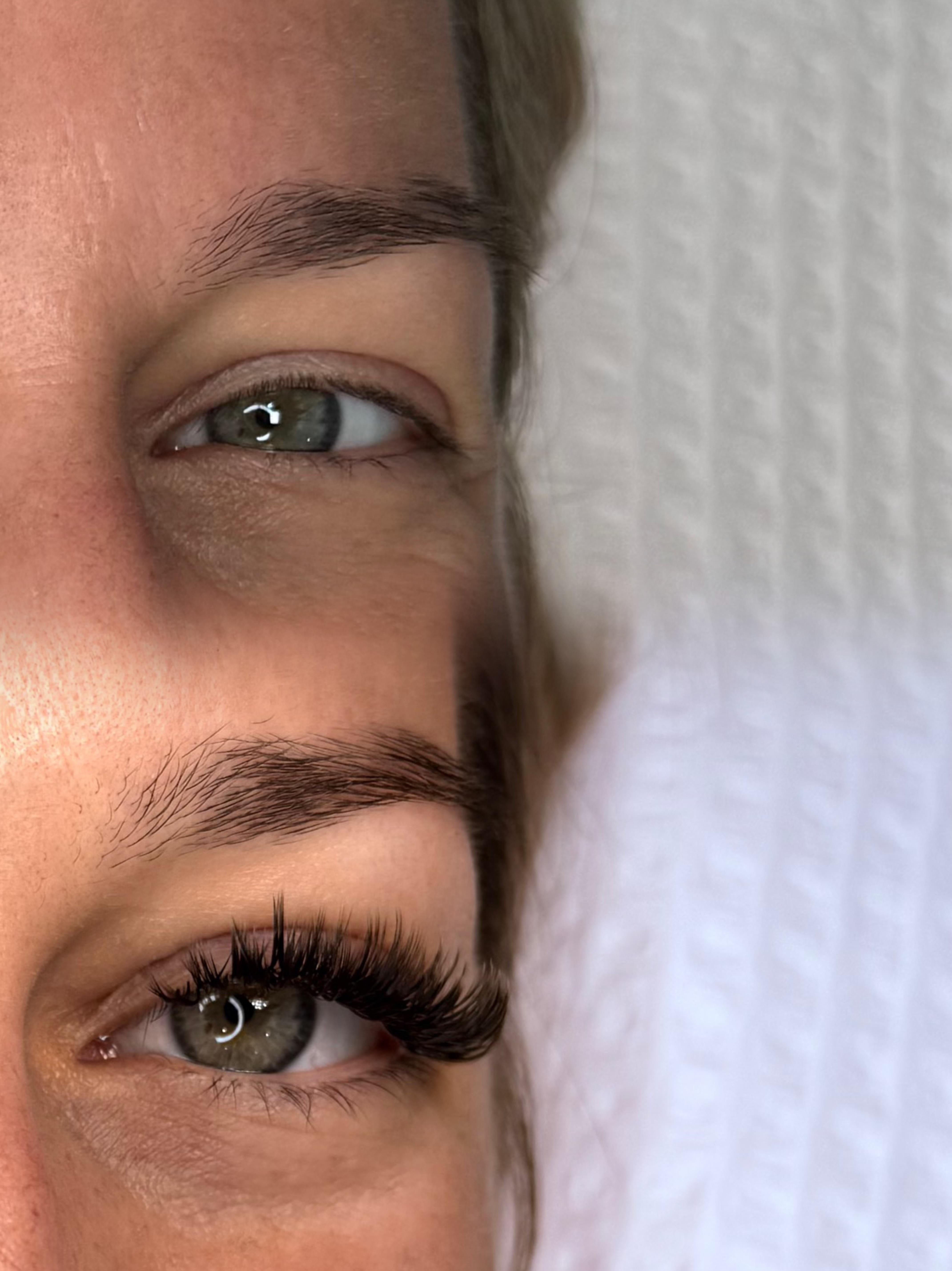 La la Brows and Lash salon 