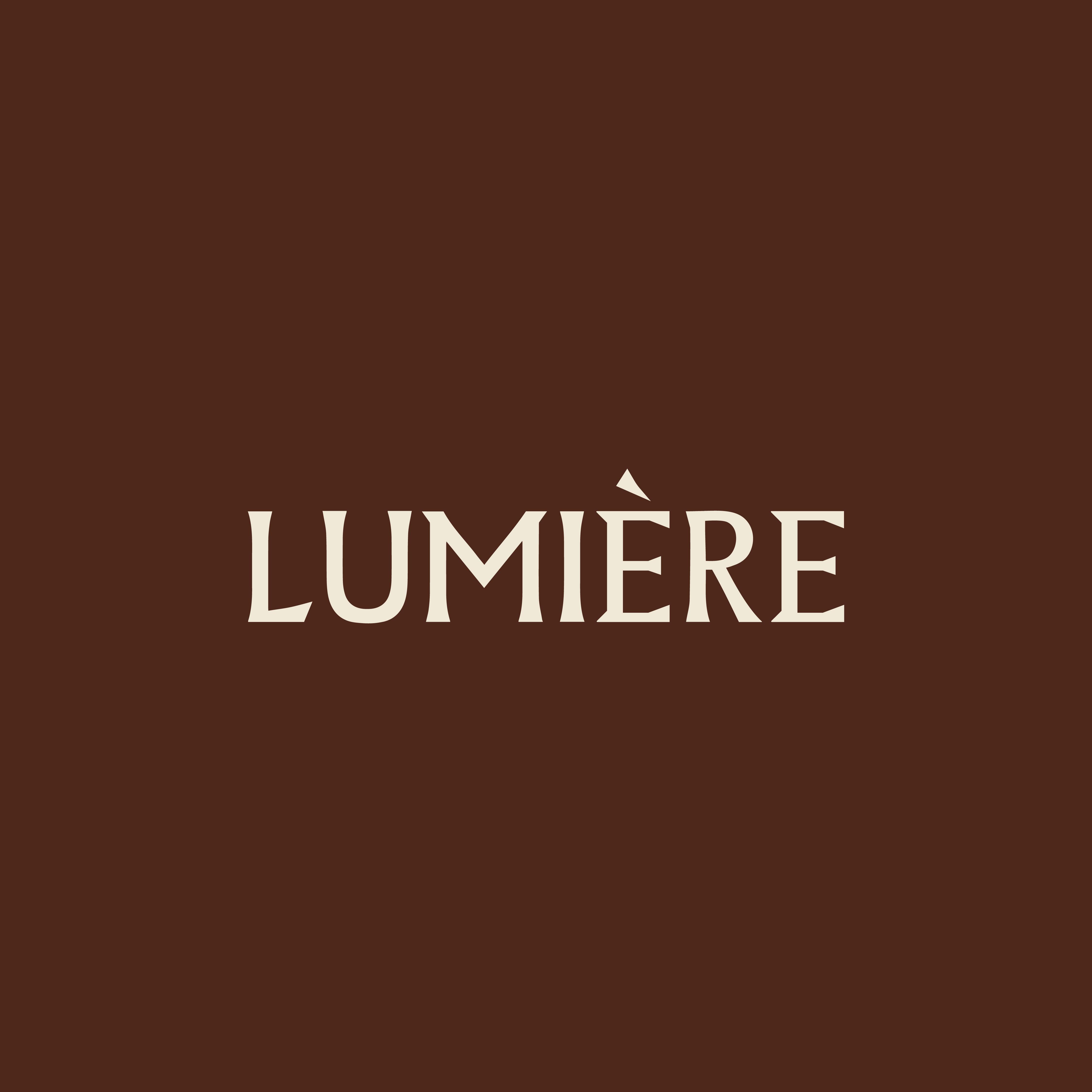 Lumiére Salon