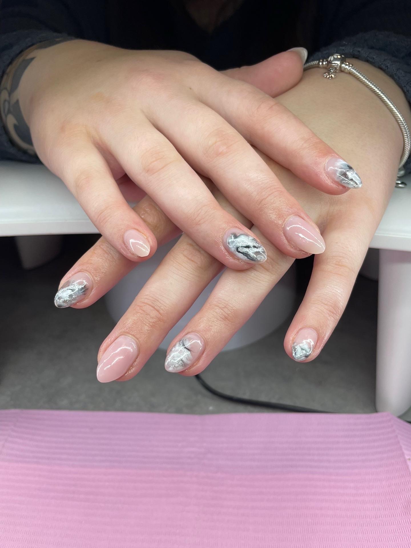 Chrystabeau Custom Nails
